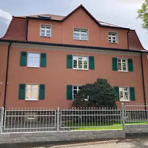 Apartment-haus Landeskrone Dresden