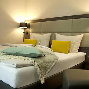 Hotel Am Moosrain Garni Eitting
